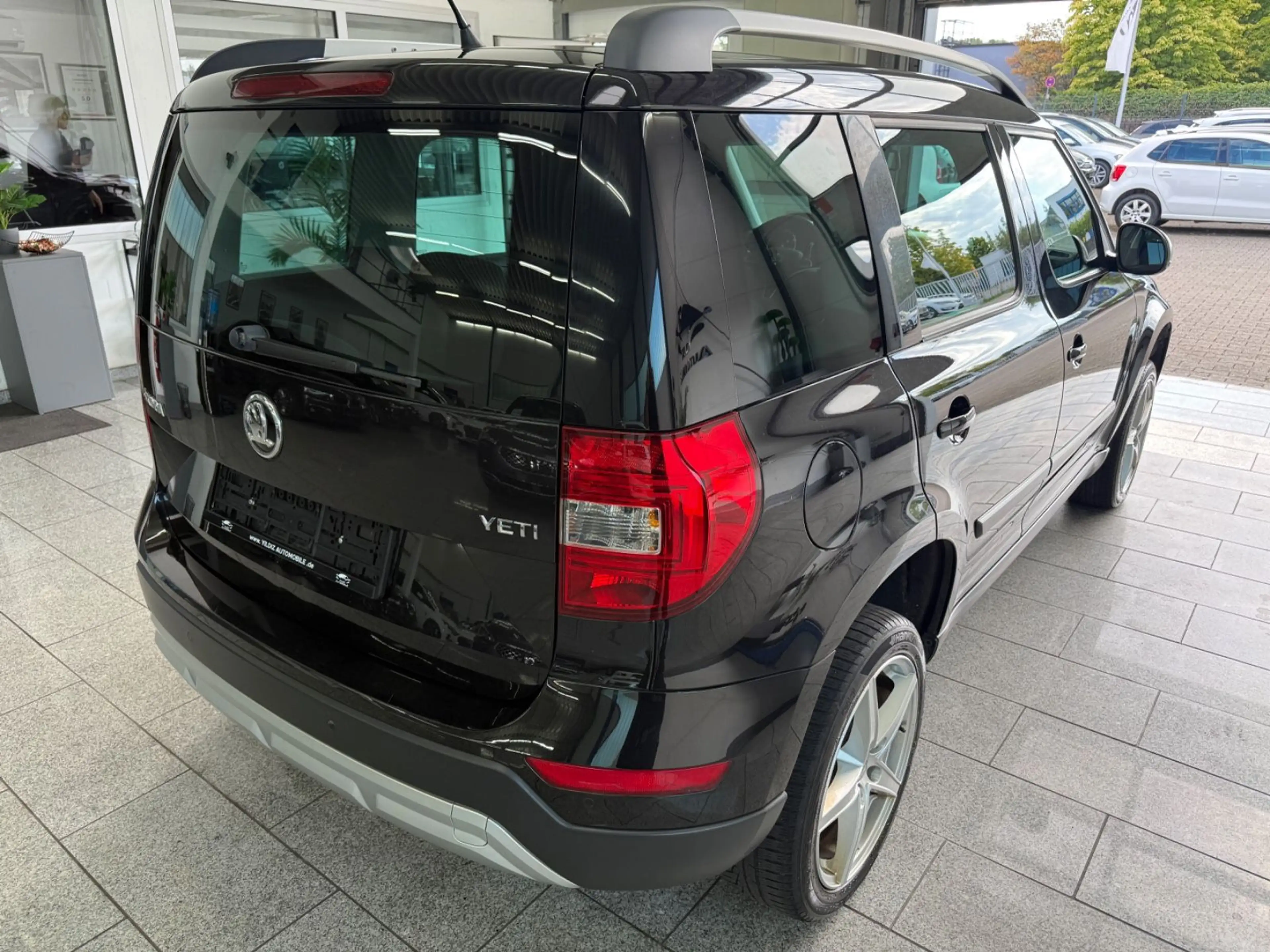 Skoda Yeti 1.4 TSI*AUTOM*ADEVNT*BI-XN*CAM*TEMP*AHK*PDC — photo 7