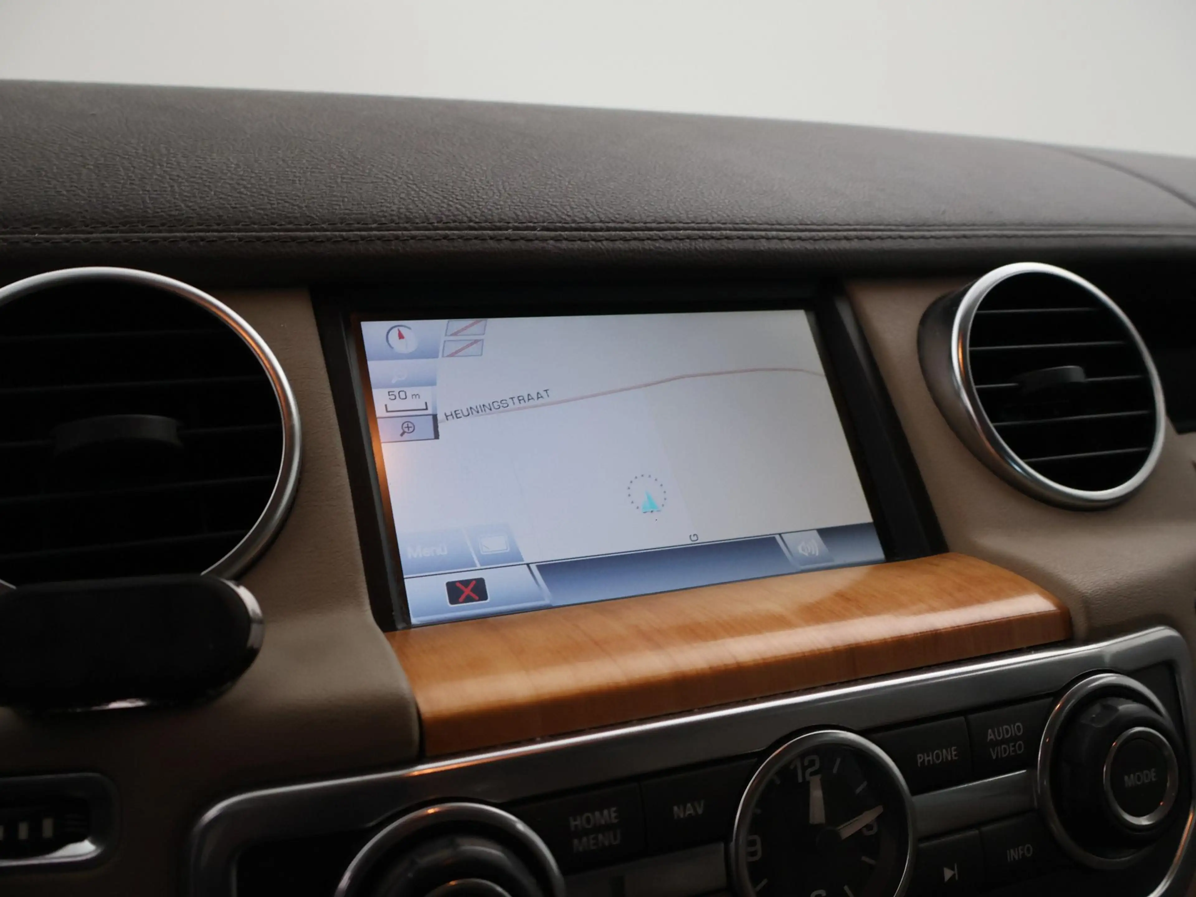 Land Rover Discovery 3.0 SDV6 HSE *WEINIG VERMOGEN* 7-PERSOONS + SCHUIF — photo 21