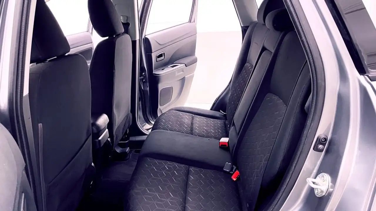 Mitsubishi RVR снимка Mitsubishi RVR