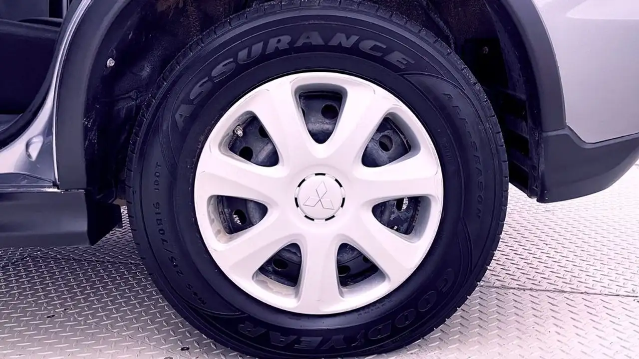 Mitsubishi RVR снимка Mitsubishi RVR