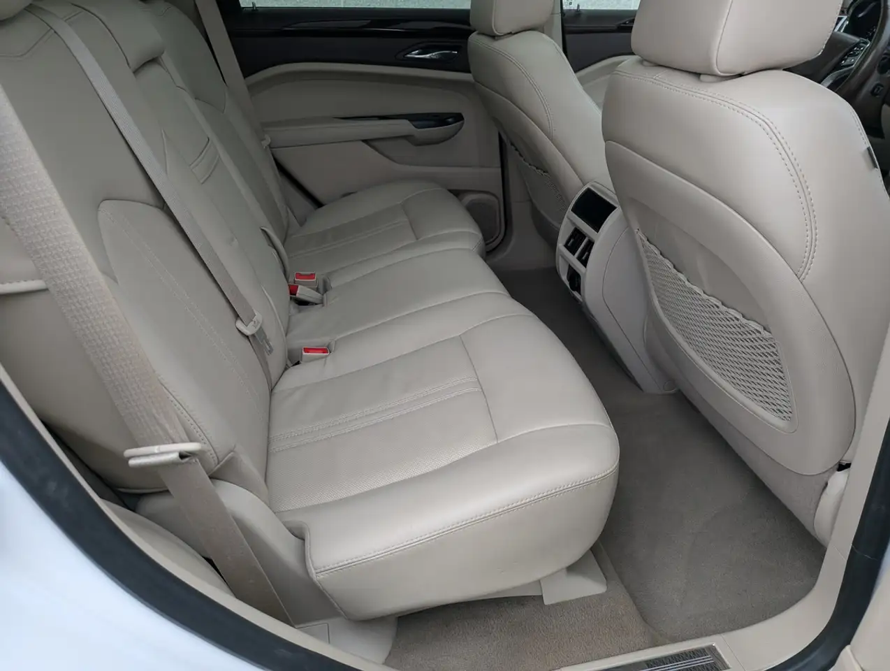 Cadillac SRX снимка Cadillac SRX