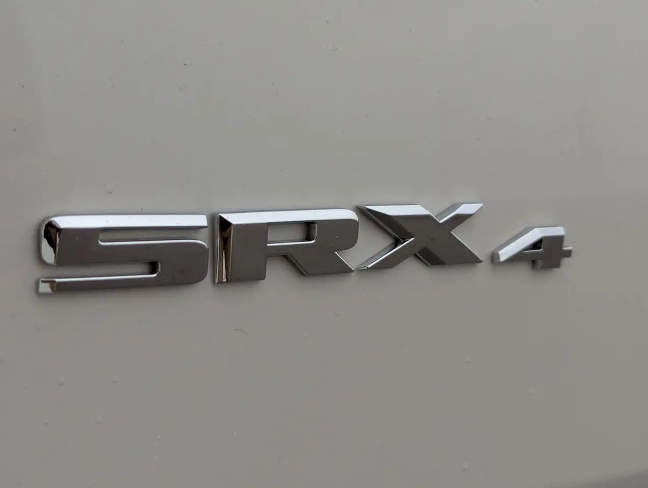 Cadillac SRX снимка Cadillac SRX