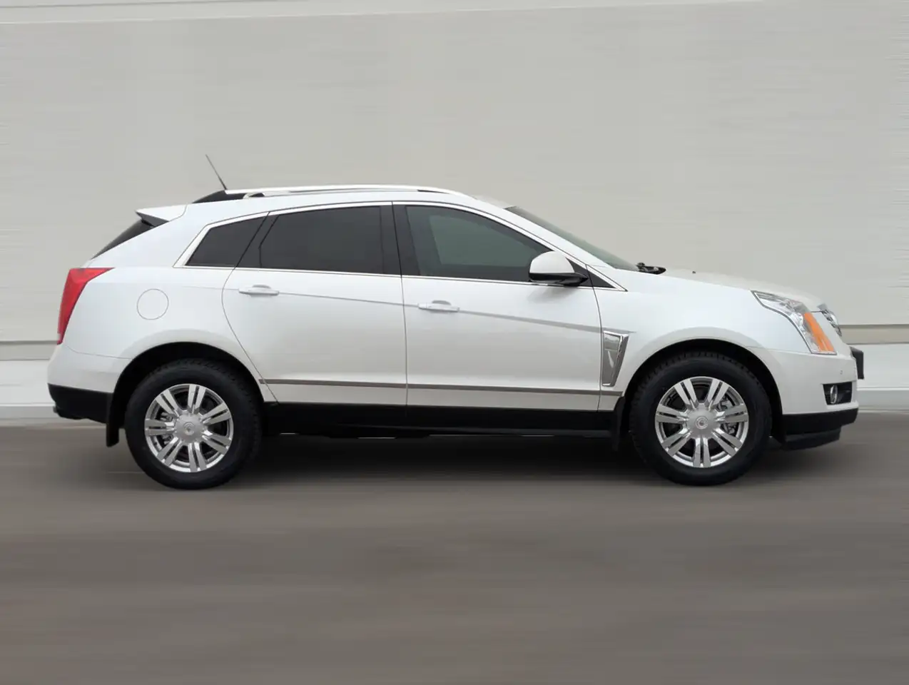 Cadillac SRX снимка Cadillac SRX
