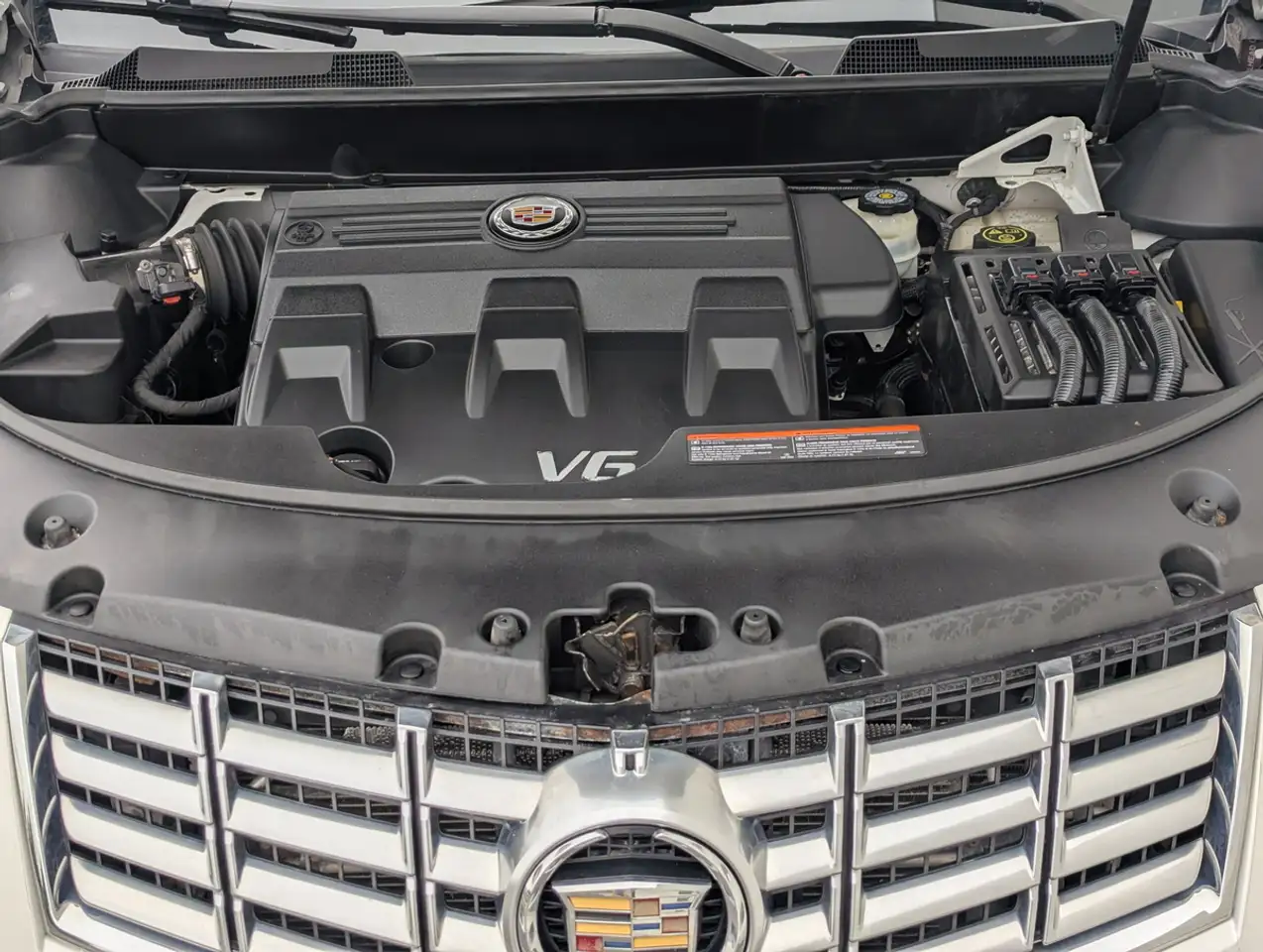 Cadillac SRX снимка Cadillac SRX