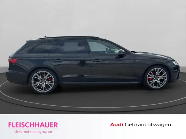 Audi A4 view 8