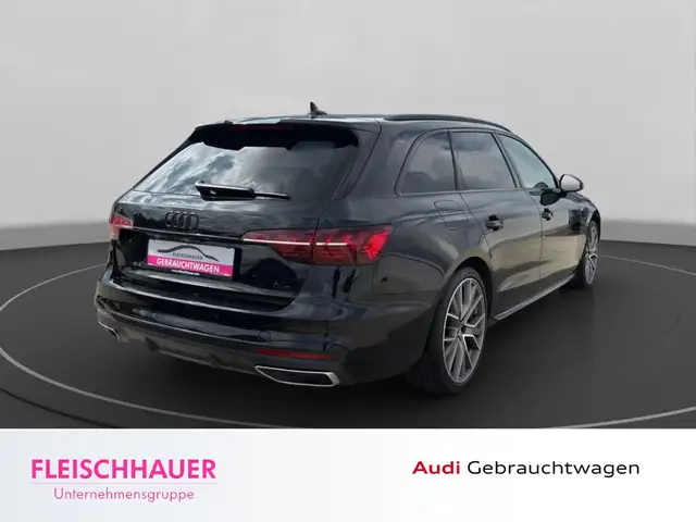 Audi A4 view 7