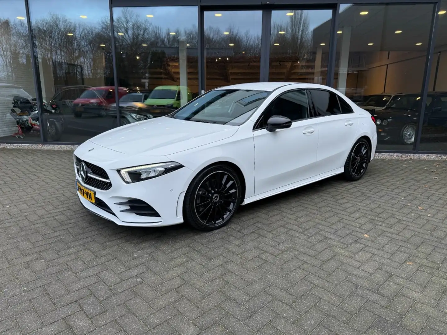 Mercedes-Benz A 220 220 4-MATIC Premium+ AMG,LED,Widescreen,Clima,Crui Wit - 1