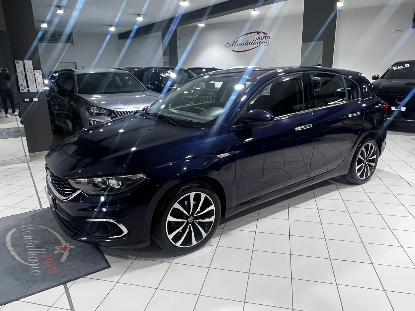Fiat Tipo Tipo 1.6 Mjt 4 porte Lounge Blu/Azzurro - 1