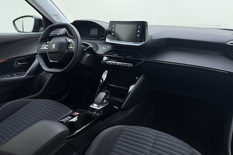 Peugeot e-2008 EV Active Pack 50 kWh | Cruise control | Stoelverw — photo 14