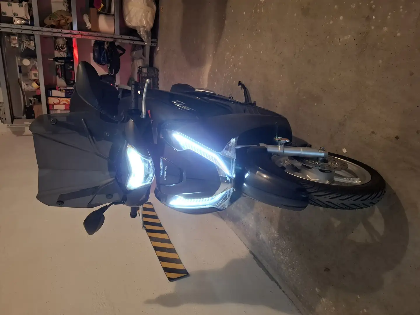Honda SH 150 Nero - 1