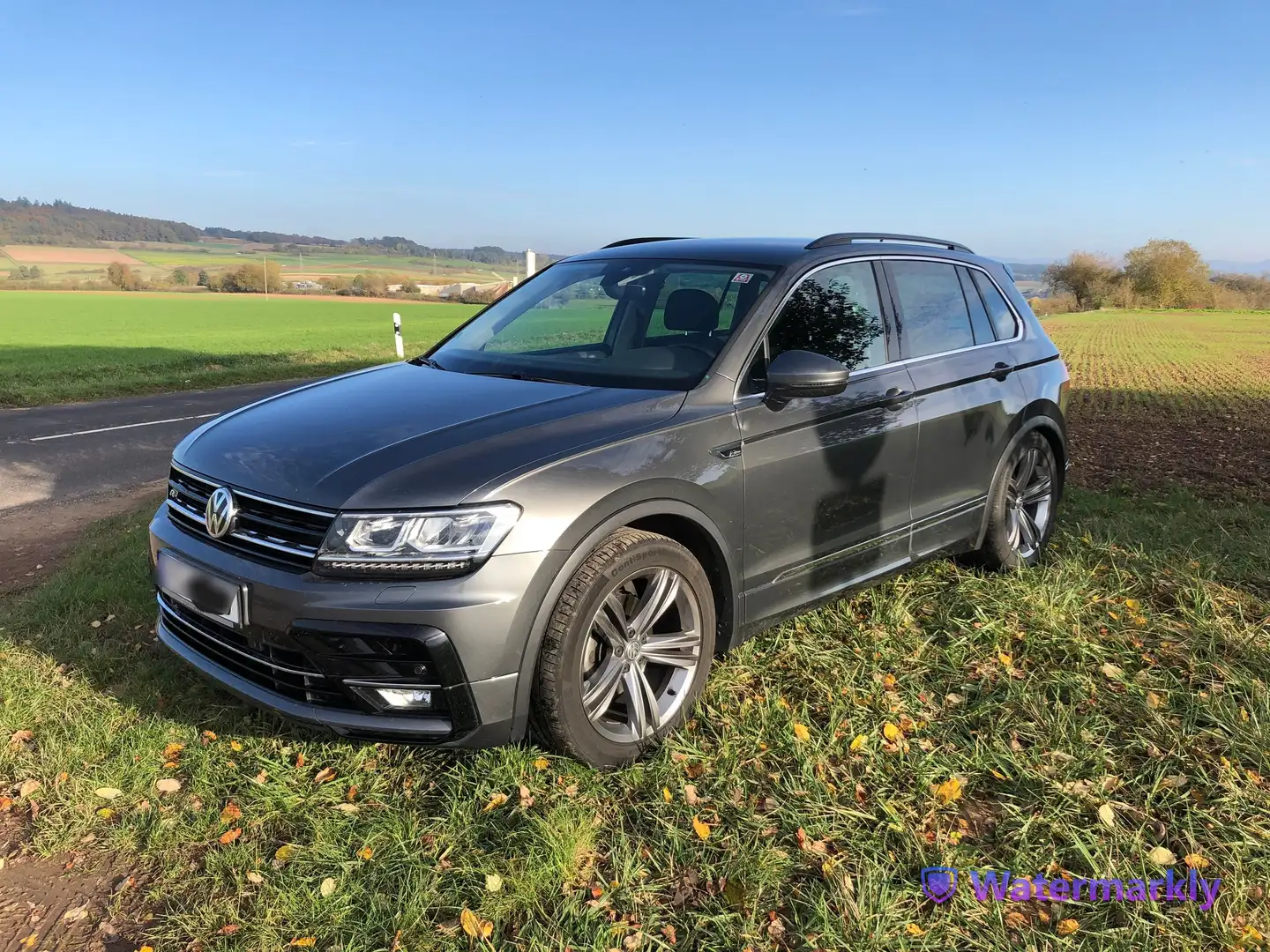 Volkswagen Tiguan Tiguan 1.5 TSI ACT OPF R-Line Ext, AHK, NAVI Grau - 1