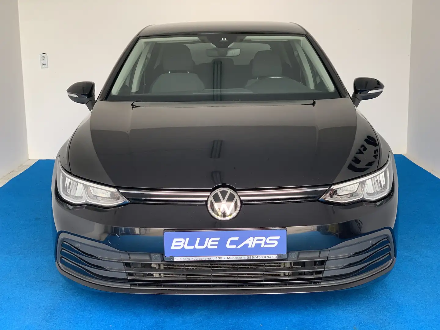 Volkswagen Golf VIII 2,0 DSG/Life/NAV/LED/ACC/AppleCarPlay Zwart - 2