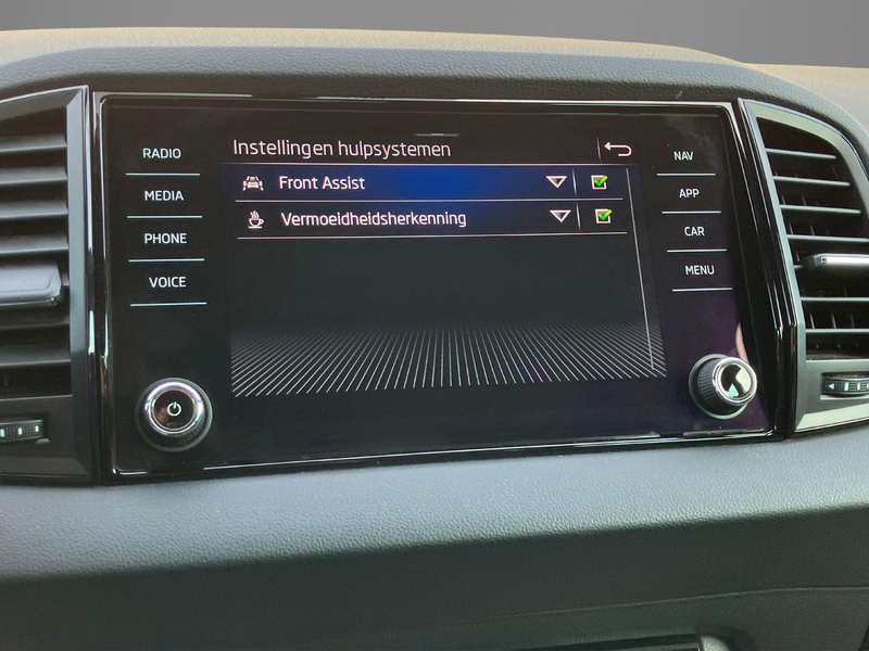 Skoda Karoq 1.5TSI/150PK ACT Sportline Business · Trekhaak · C — photo 13