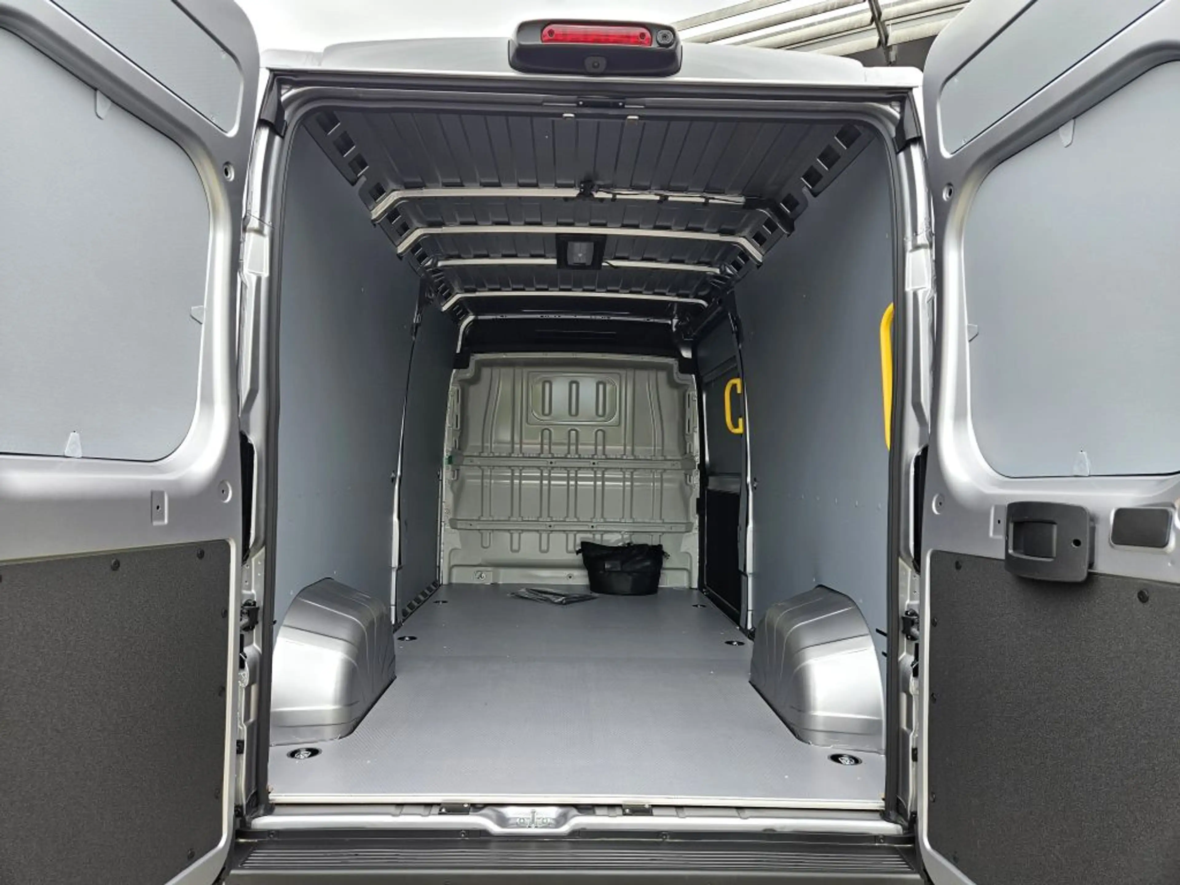 Toyota Proace Max EV 110 kWh 35 L3H2 Heavy Meister — photo 8