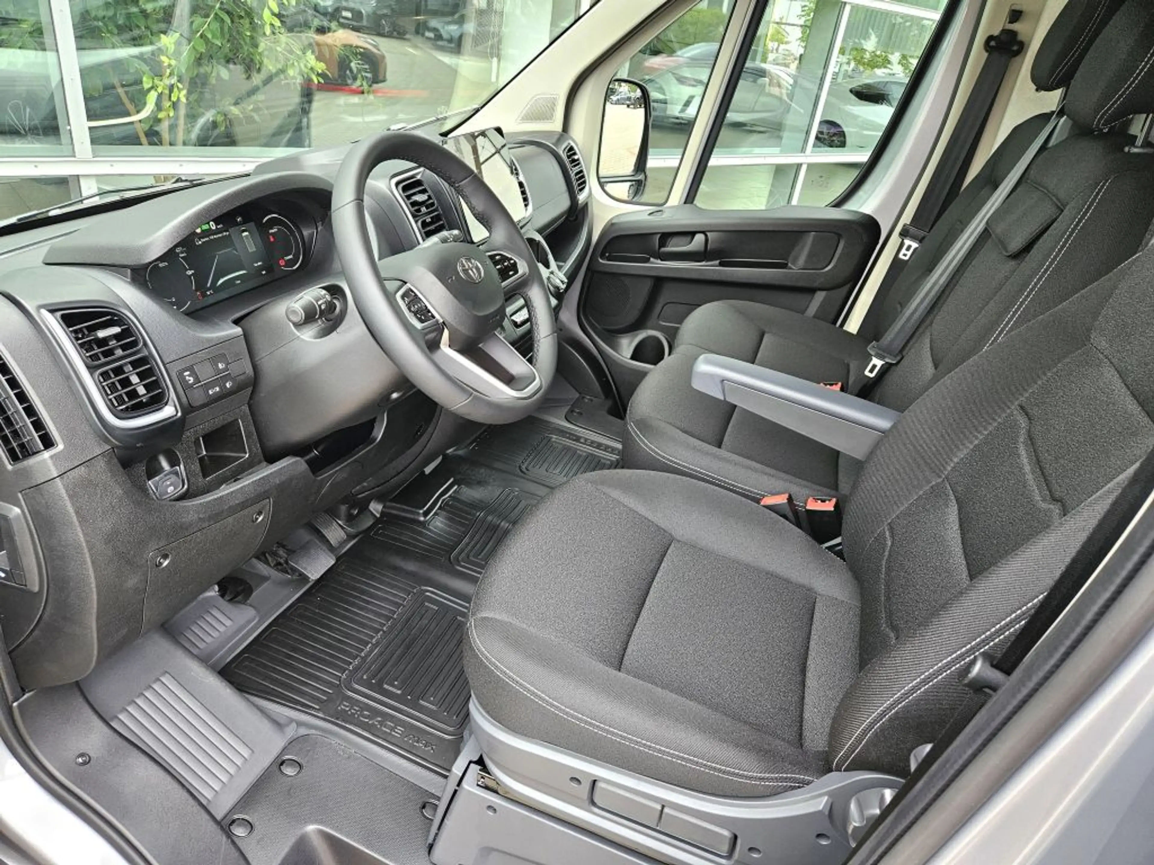 Toyota Proace Max EV 110 kWh 35 L3H2 Heavy Meister — photo 5