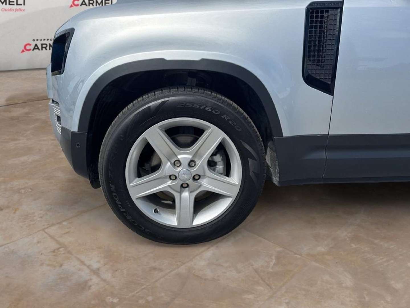 Land Rover Defender 110 X-Dynamic SE Awd 3.0d I6 Mhev 200cv Auto -  - Joinsteer - #4