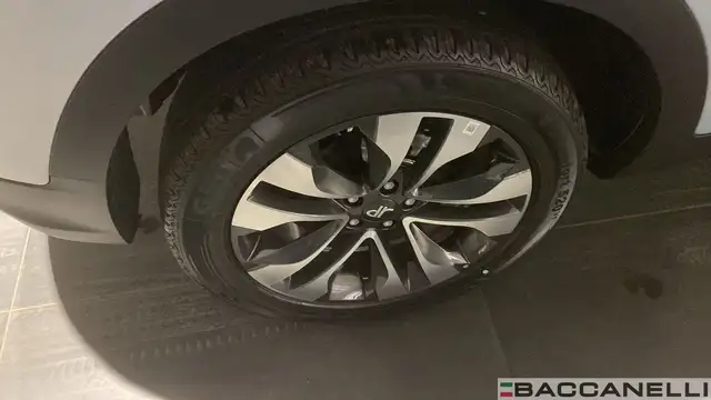 DR Automobiles DR5 view 10