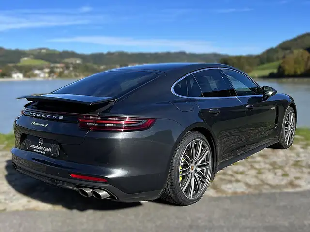 Porsche Panamera 4 E-Hybrid PHEV Aut. Ansicht 4