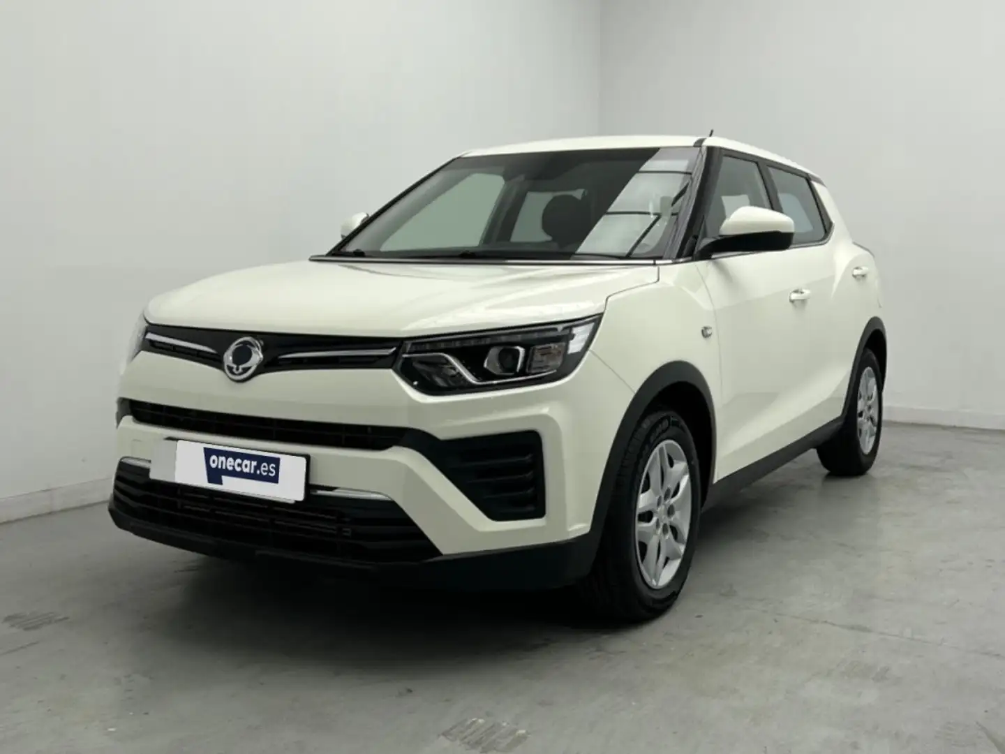 SsangYong Tivoli G12 Line 4x2 Weiß - 1