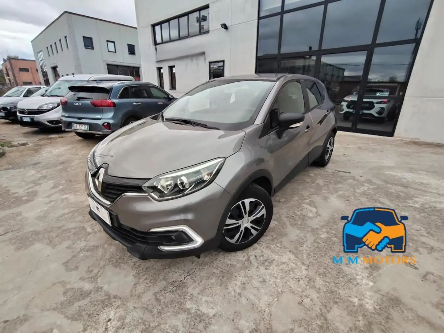 Renault Captur 0.9 tce Life 90cv my18 Gris - 1