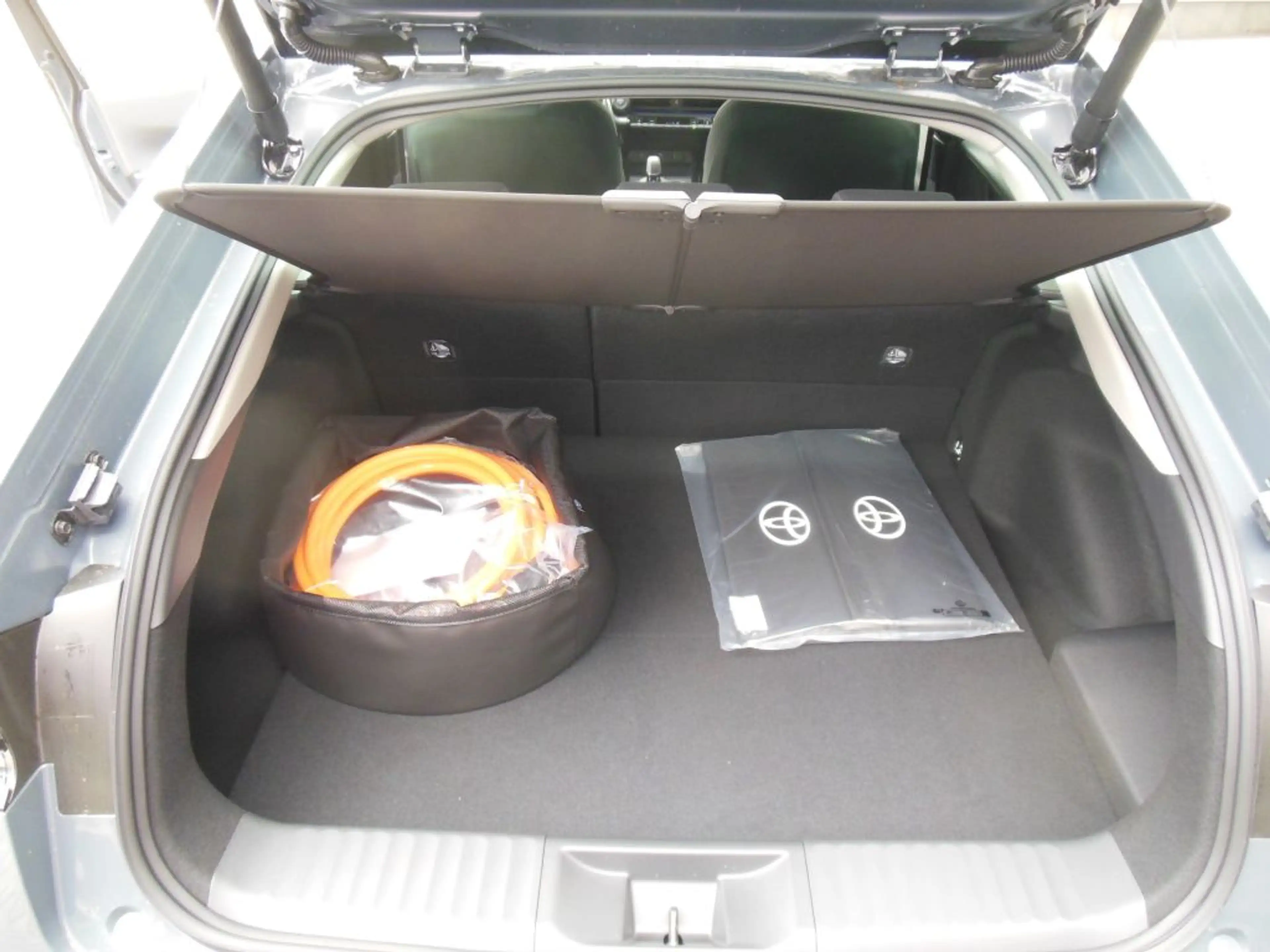 Toyota Prius Plug-in Hybrid Executive*sofort Verfügbar — photo 10