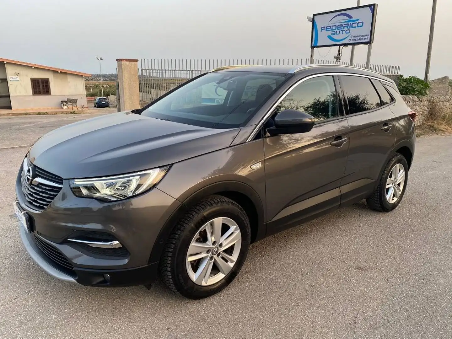 Opel Grandland X 1.5 ecotec Innovation s&s 130cv at8 Grigio - 1