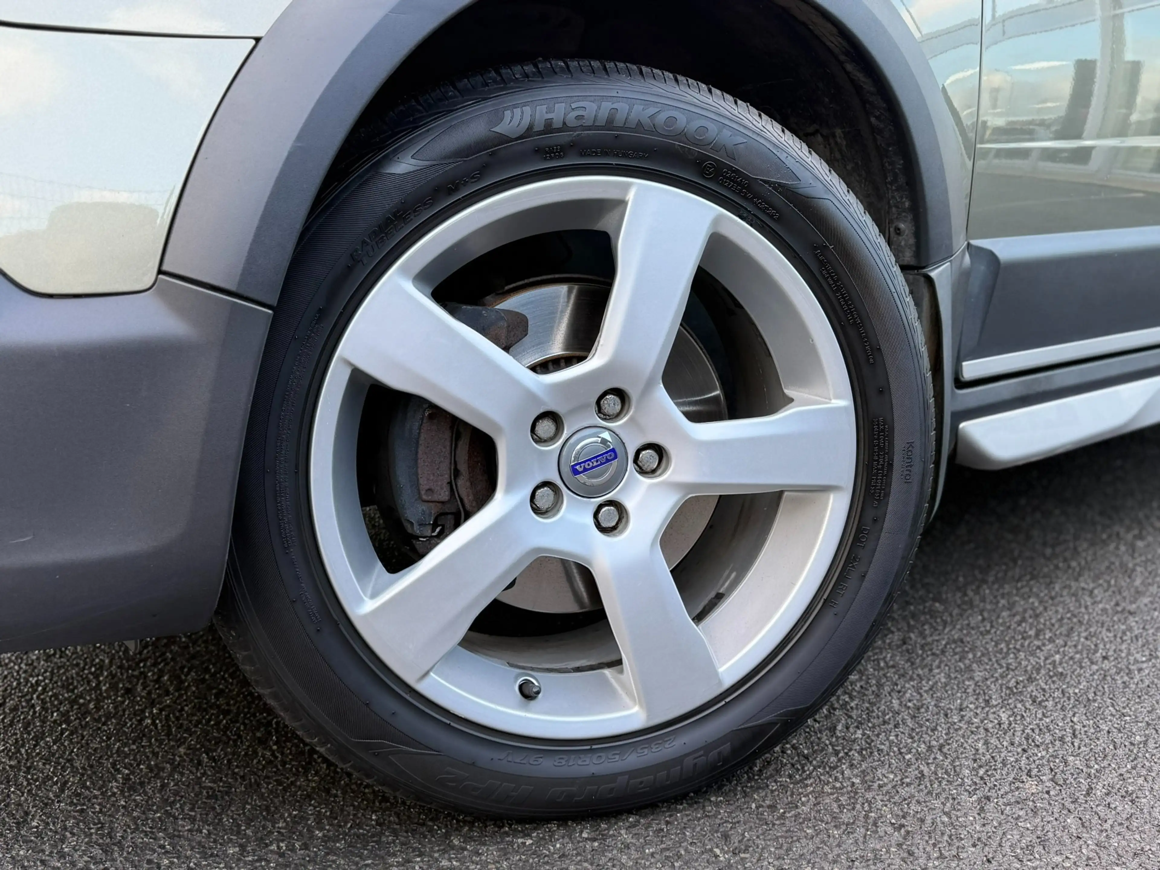 Volvo XC70 T6 / NAVI / LEDER / TREKHAAK / ZETELVERWARMING / — photo 4