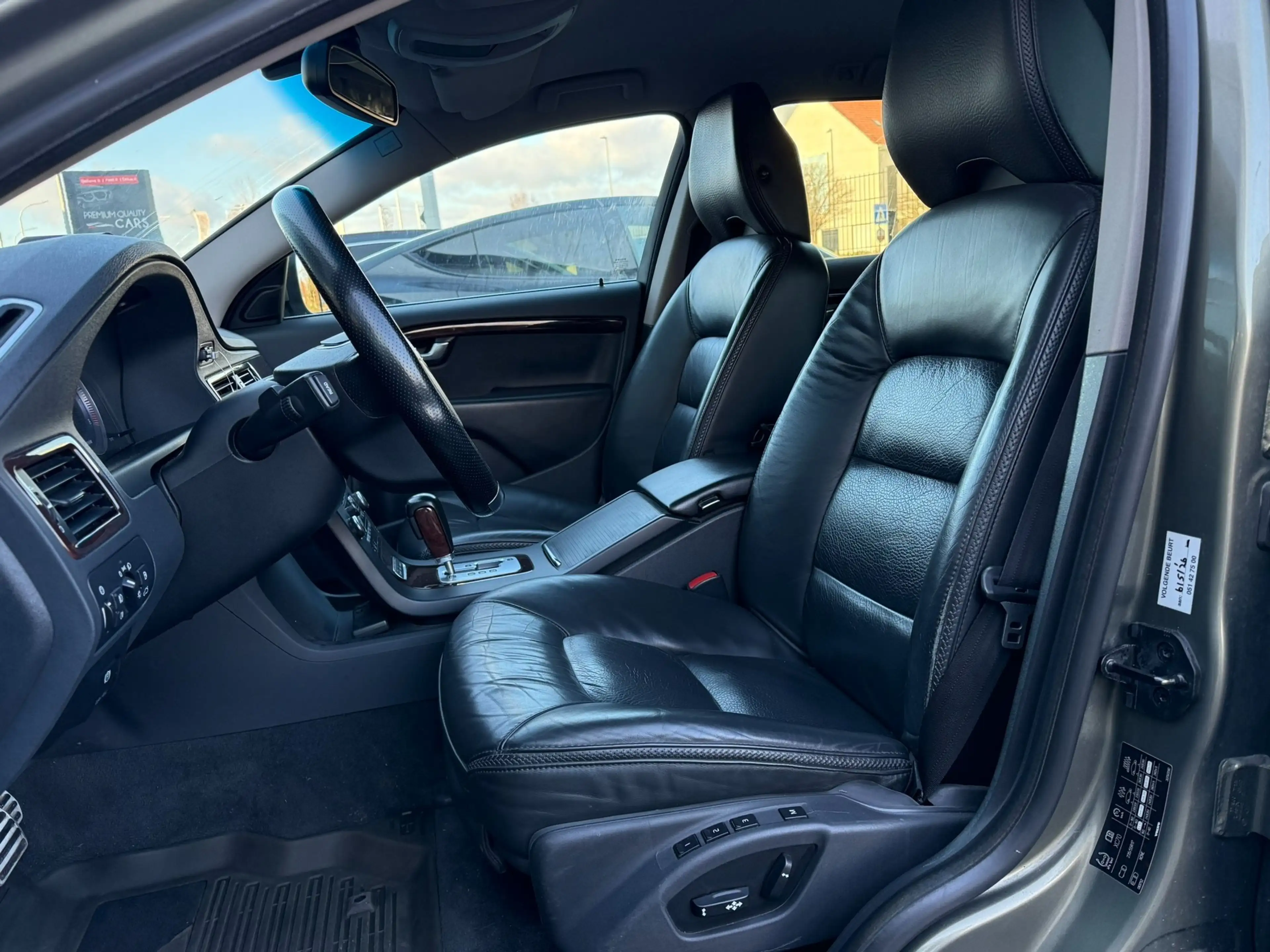 Volvo XC70 T6 / NAVI / LEDER / TREKHAAK / ZETELVERWARMING / — photo 14
