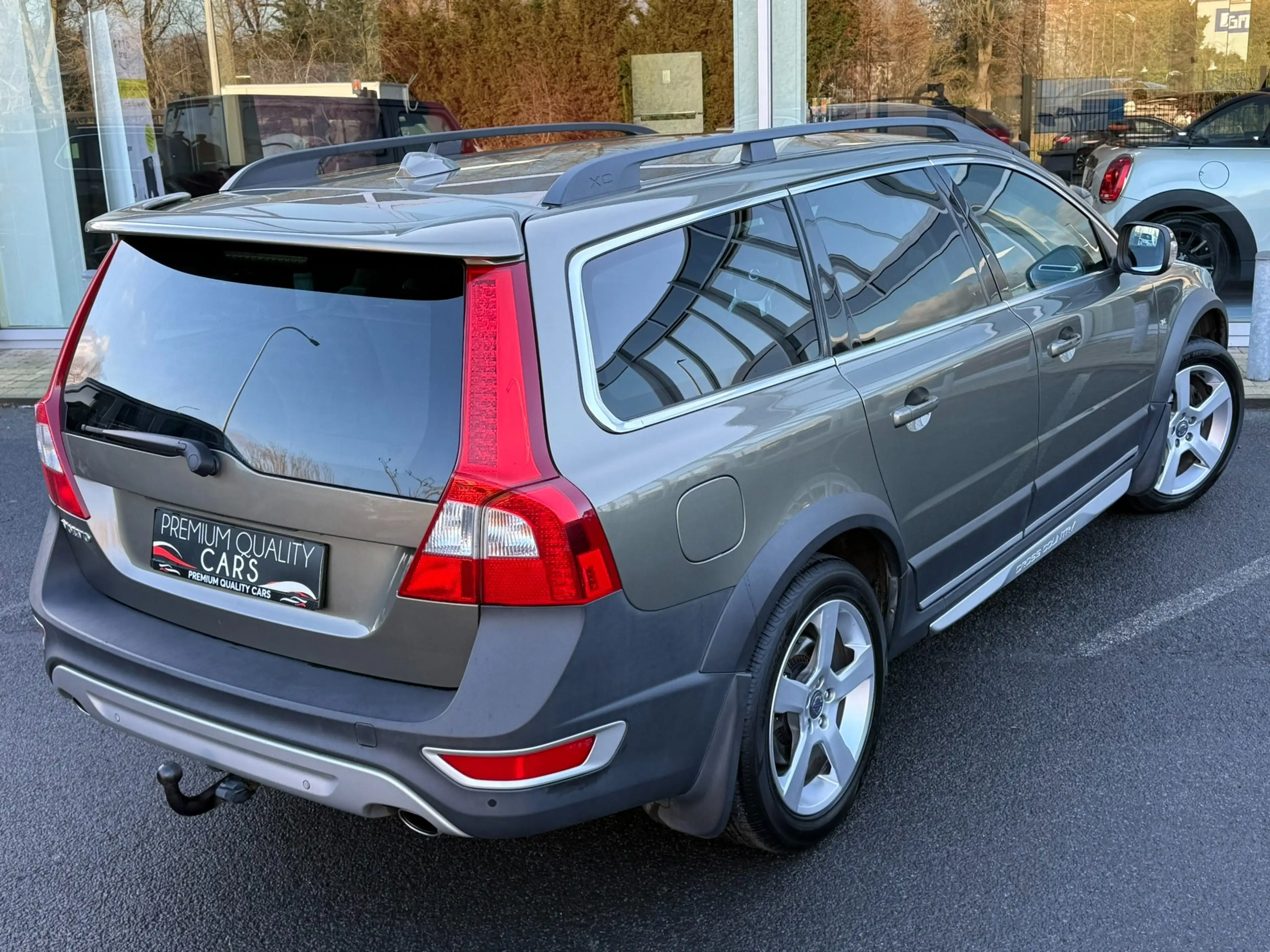 Volvo XC70 T6 / NAVI / LEDER / TREKHAAK / ZETELVERWARMING / — photo 13