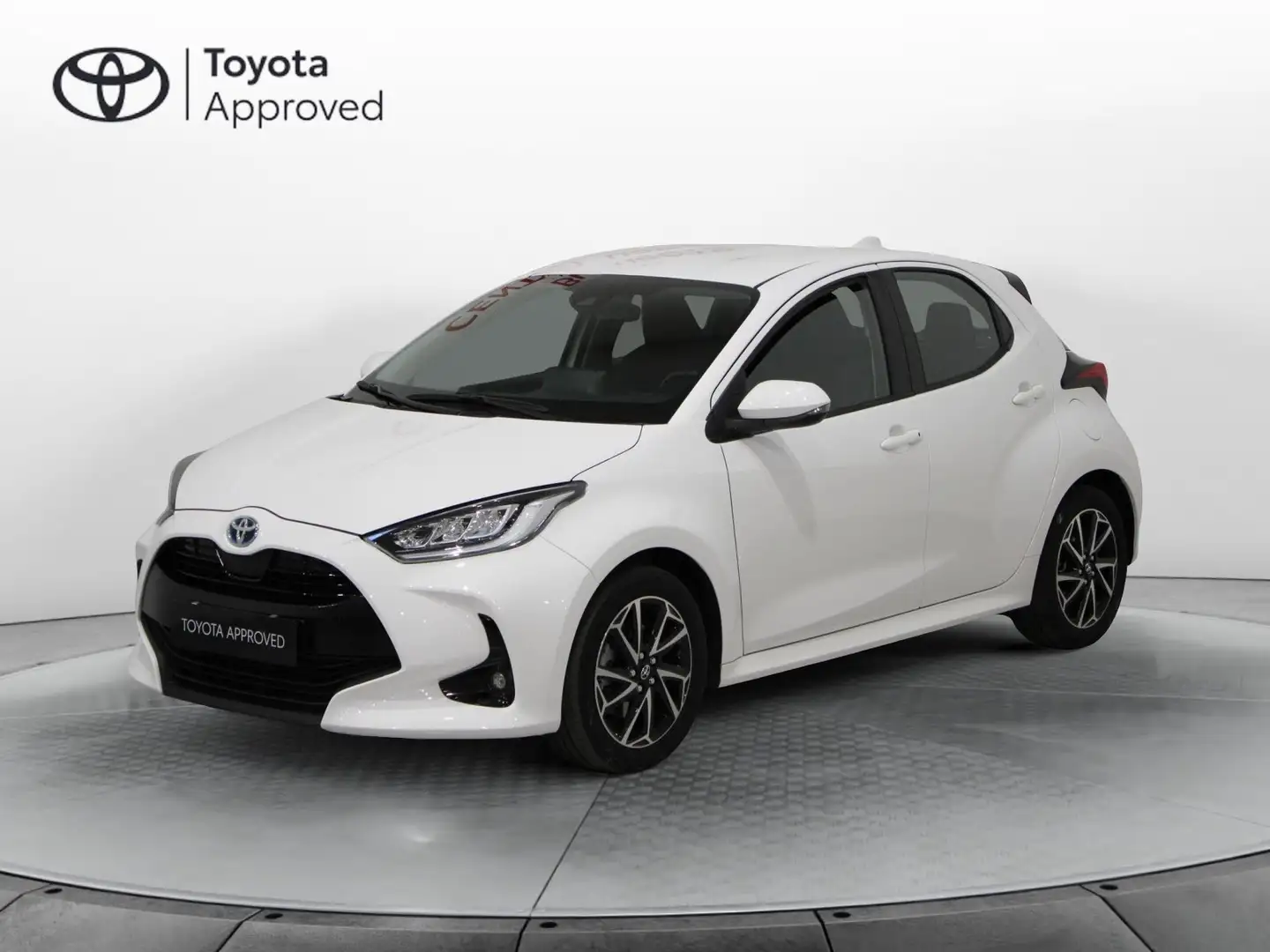 Toyota Yaris 1.5 Hybrid 5 porte Trend Bianco - 1