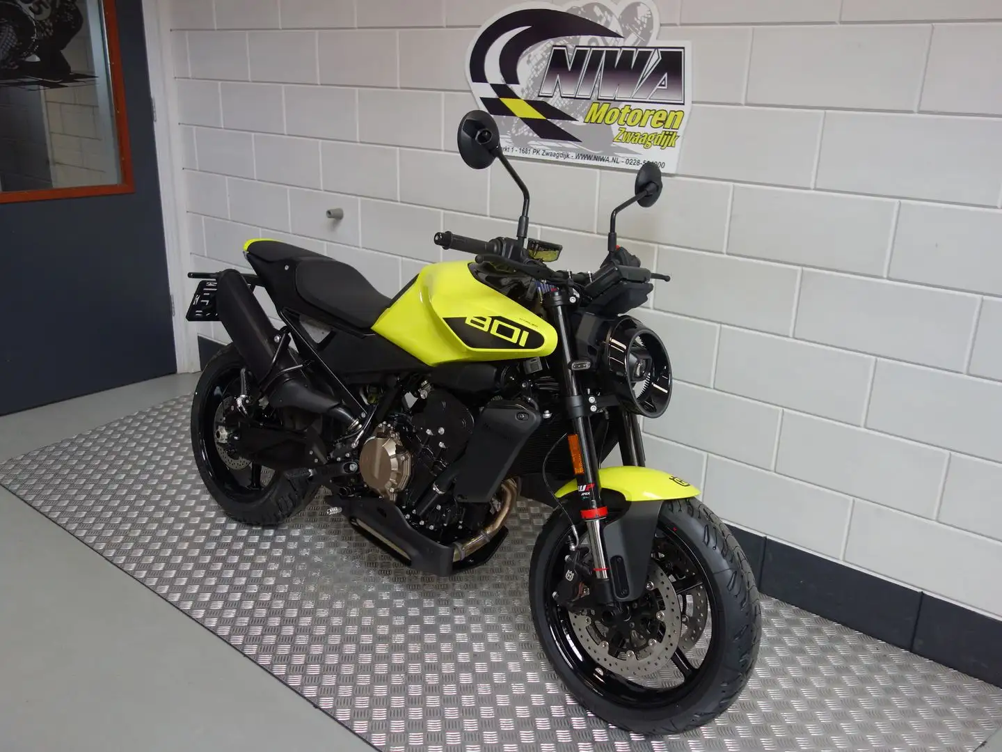 Husqvarna Vitpilen 801 Sarı - 2