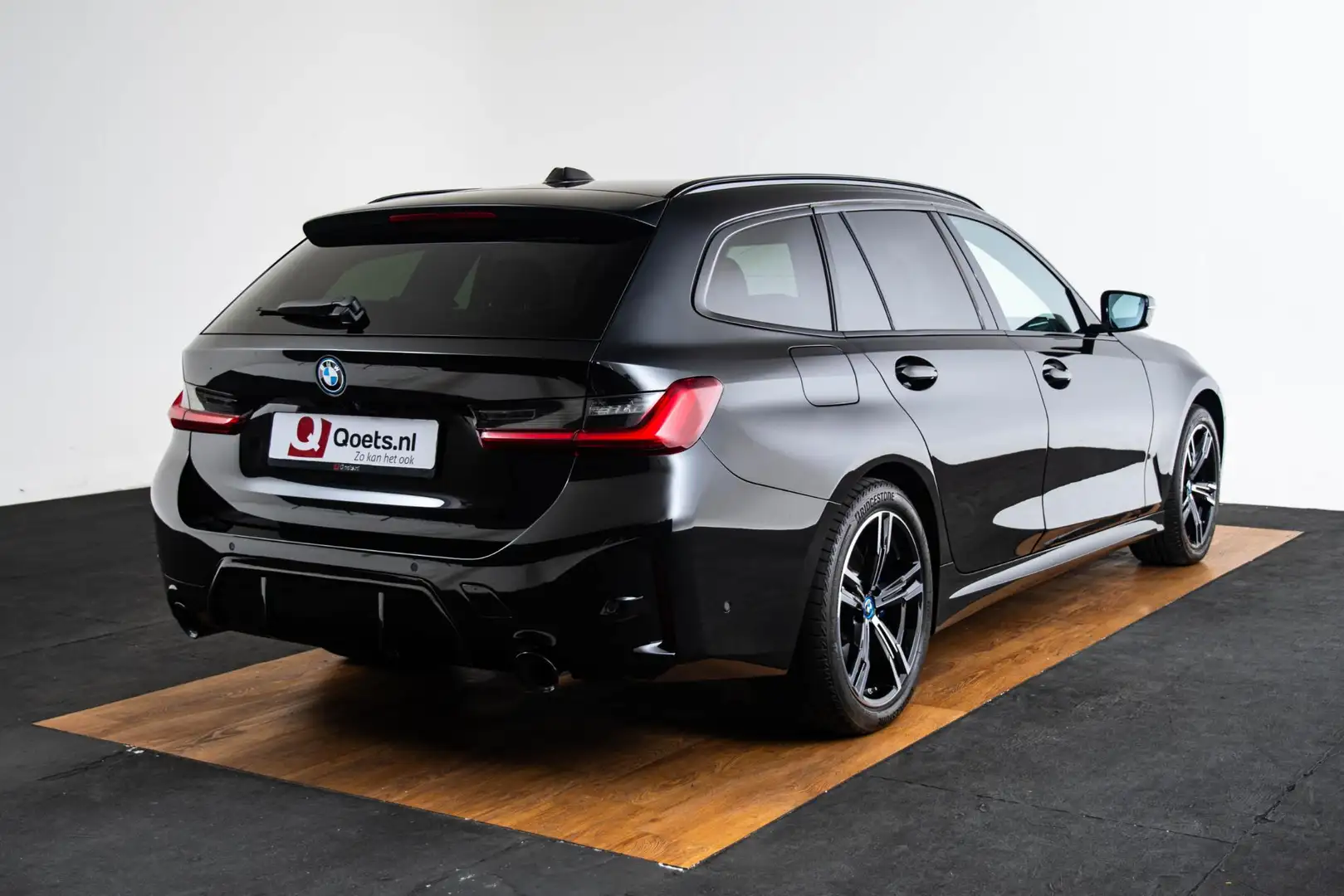BMW 330 3-serie Touring 330e M Sport - Panoramadak - Parki Noir - 2
