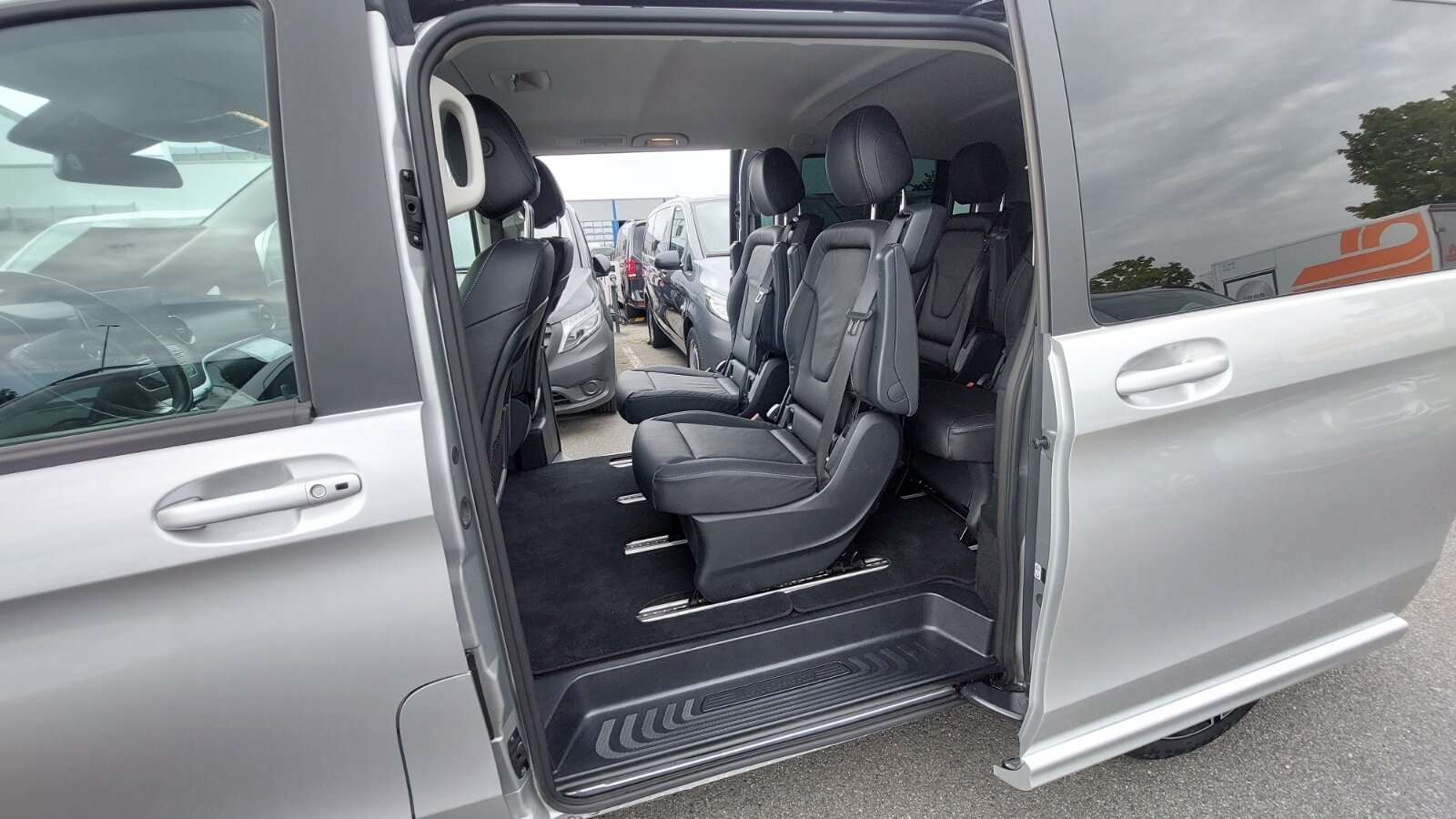 Mercedes-Benz V 250