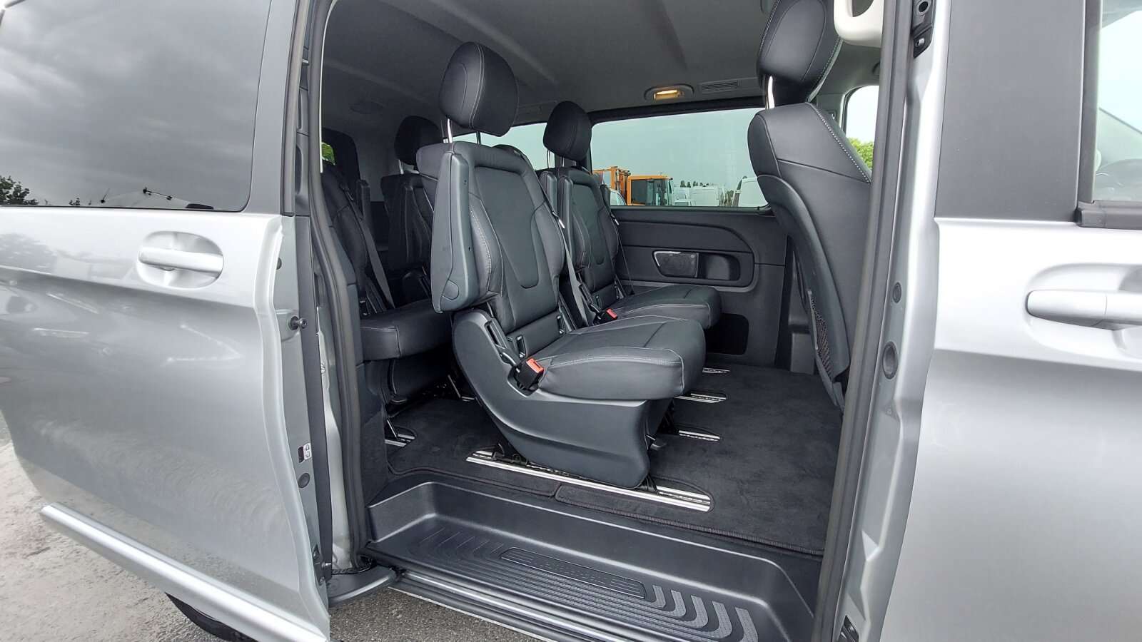 Mercedes-Benz V 250