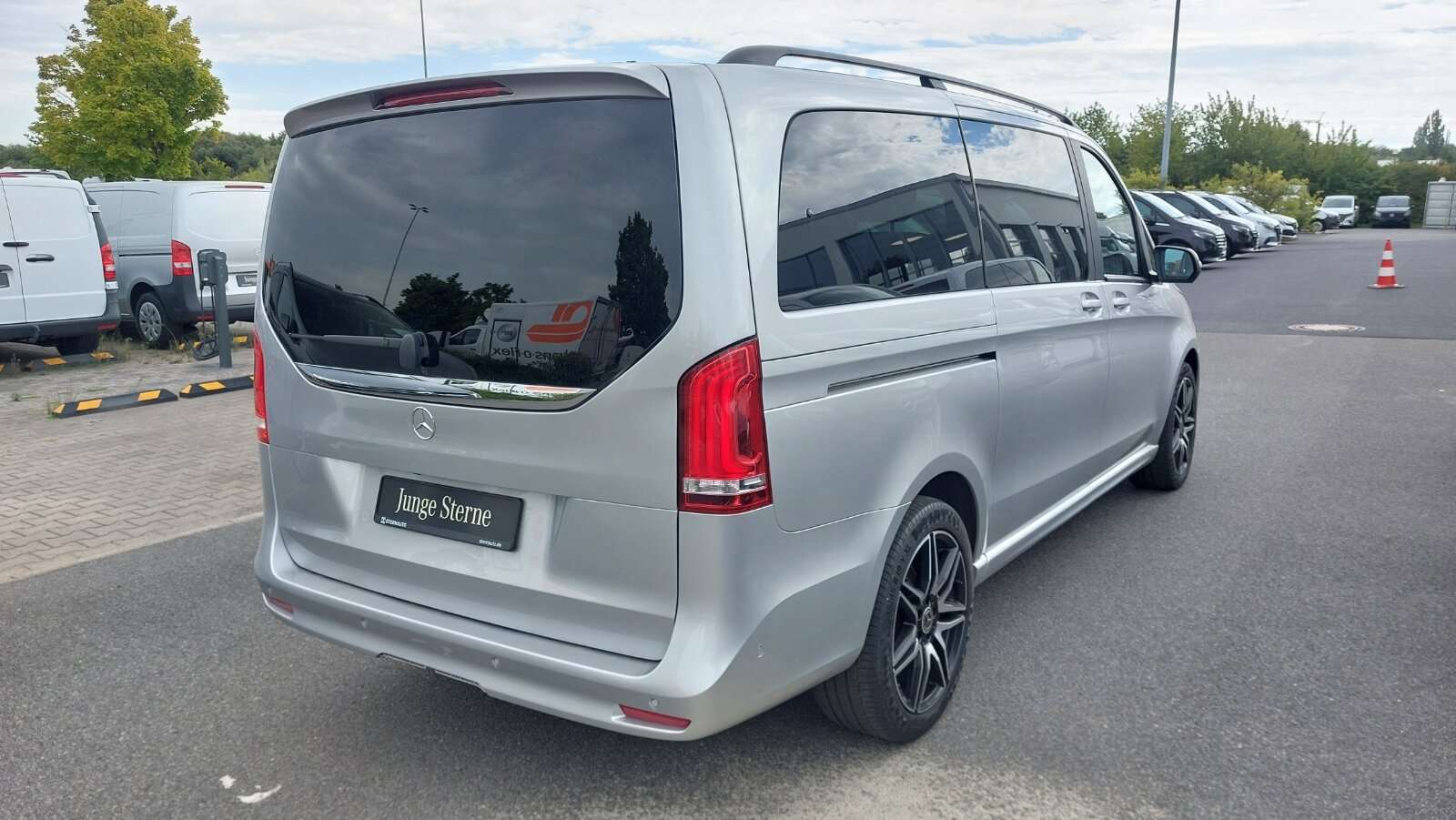 Mercedes-Benz V 250