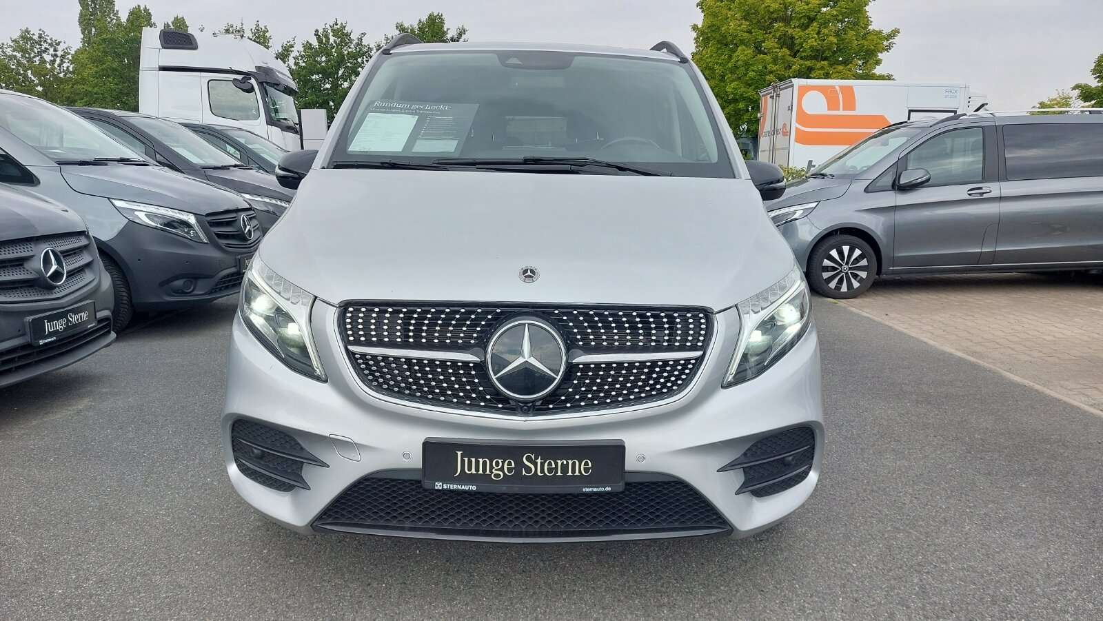 Mercedes-Benz V 250