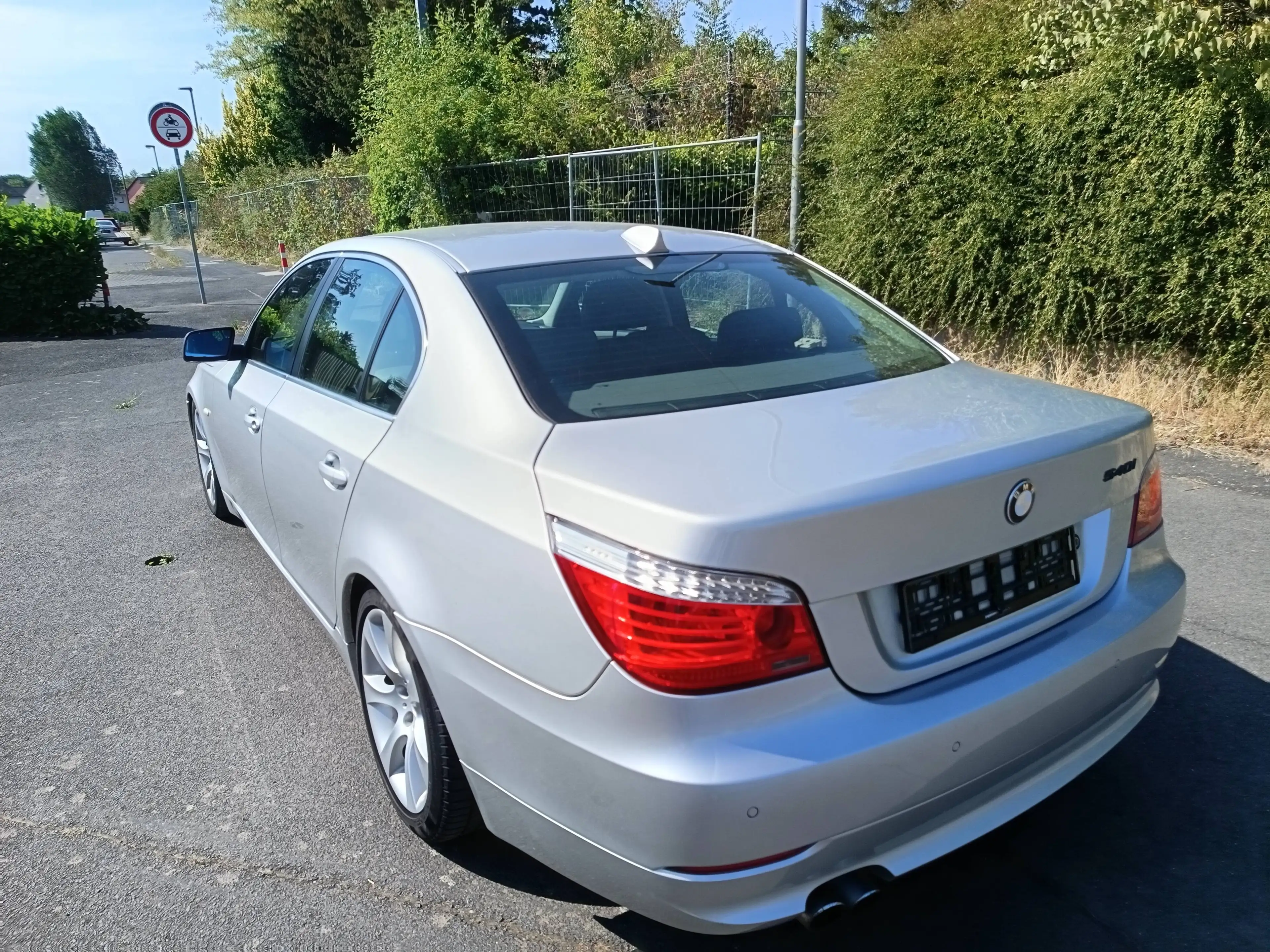 BMW 523 523 I LCI — photo 11