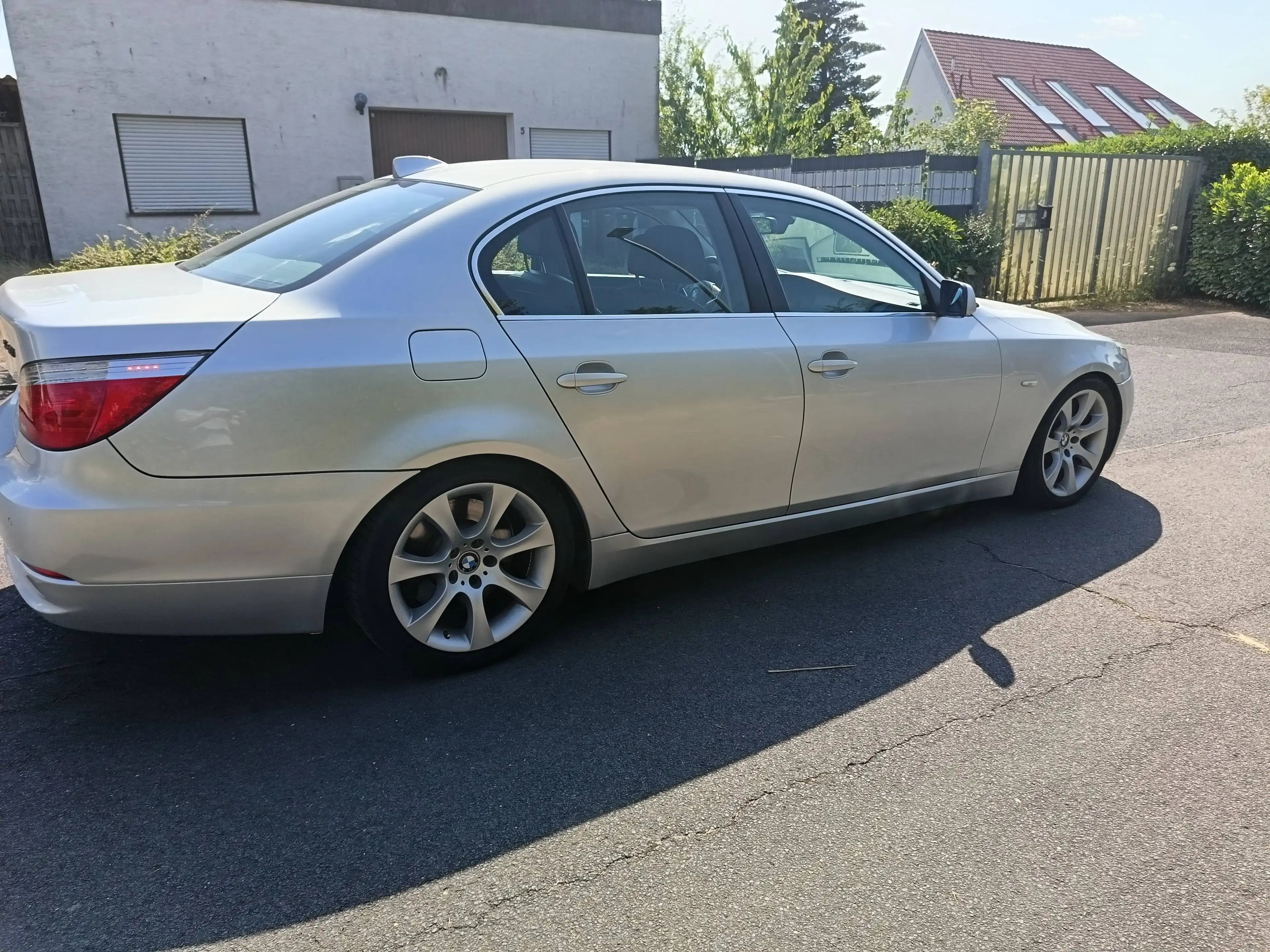 BMW 523 523 I LCI — photo 7