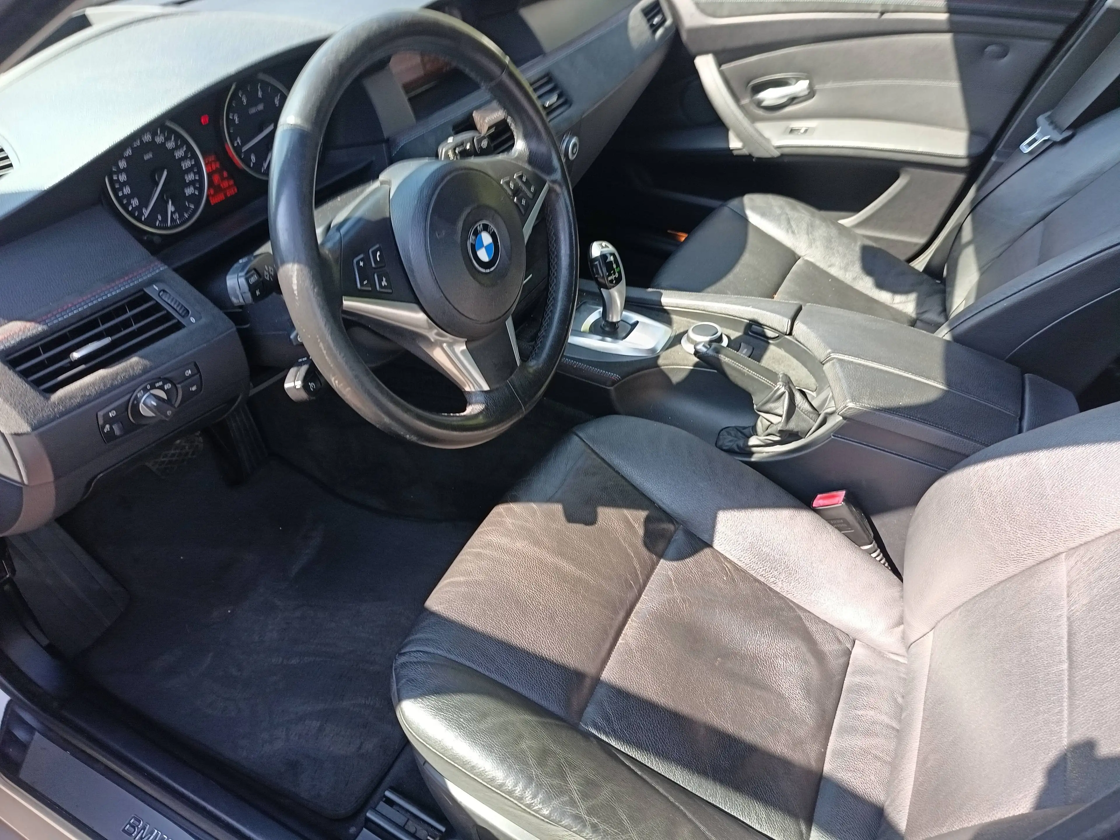 BMW 523 523 I LCI — photo 14