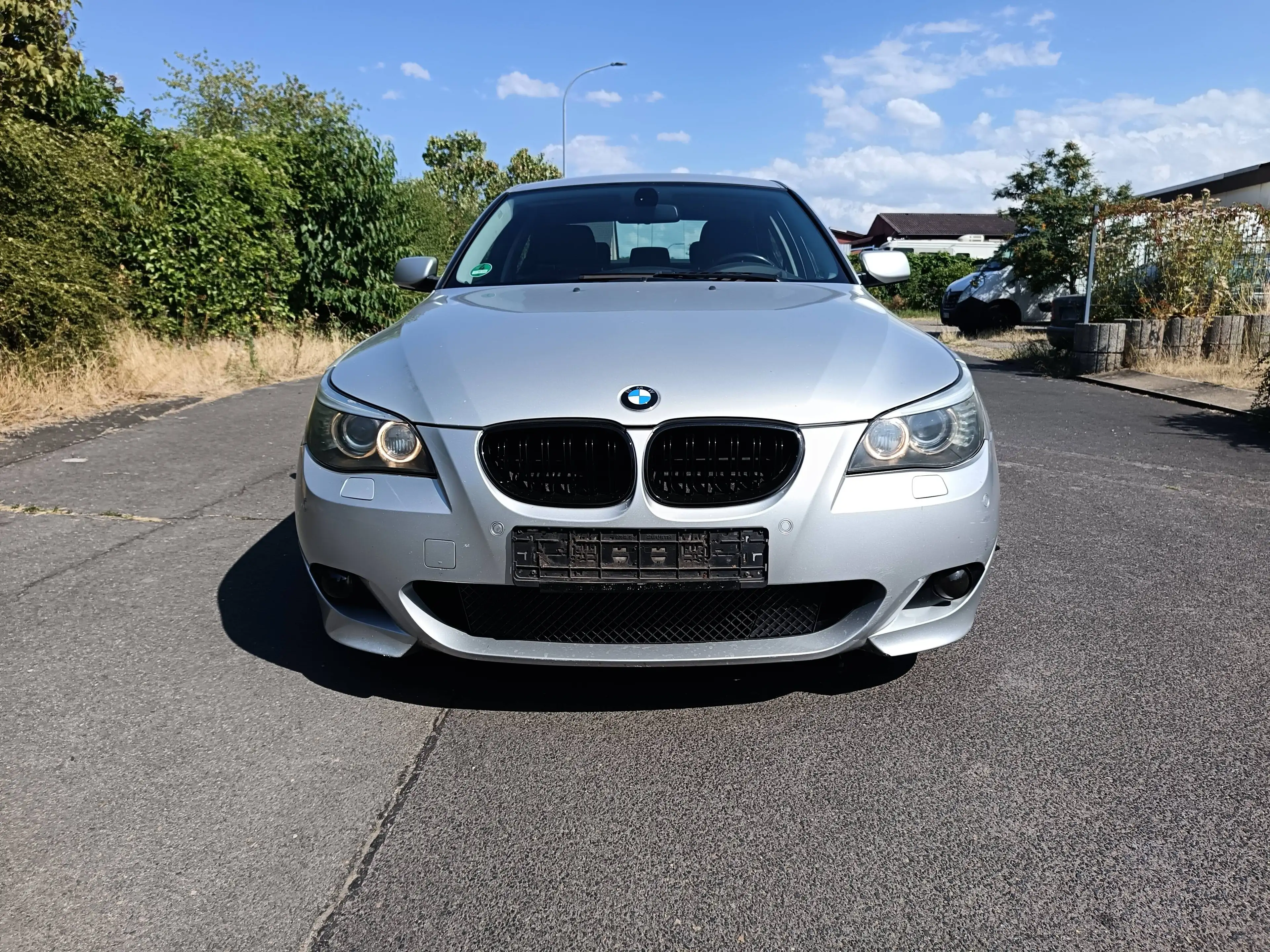 BMW 523 523 I LCI — photo 2