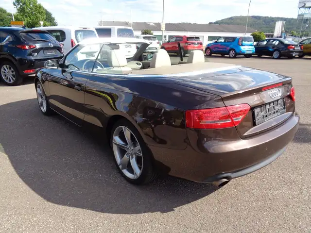 Audi A5 view 6