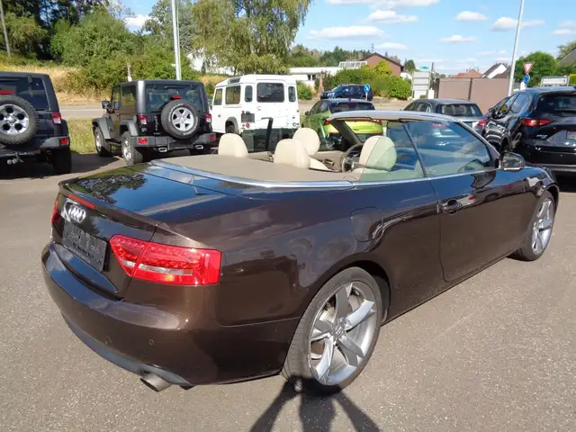 Audi A5 view 4