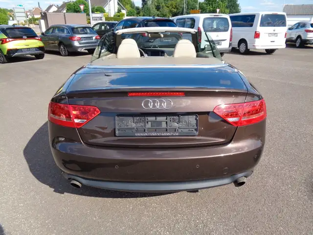 Audi A5 view 5