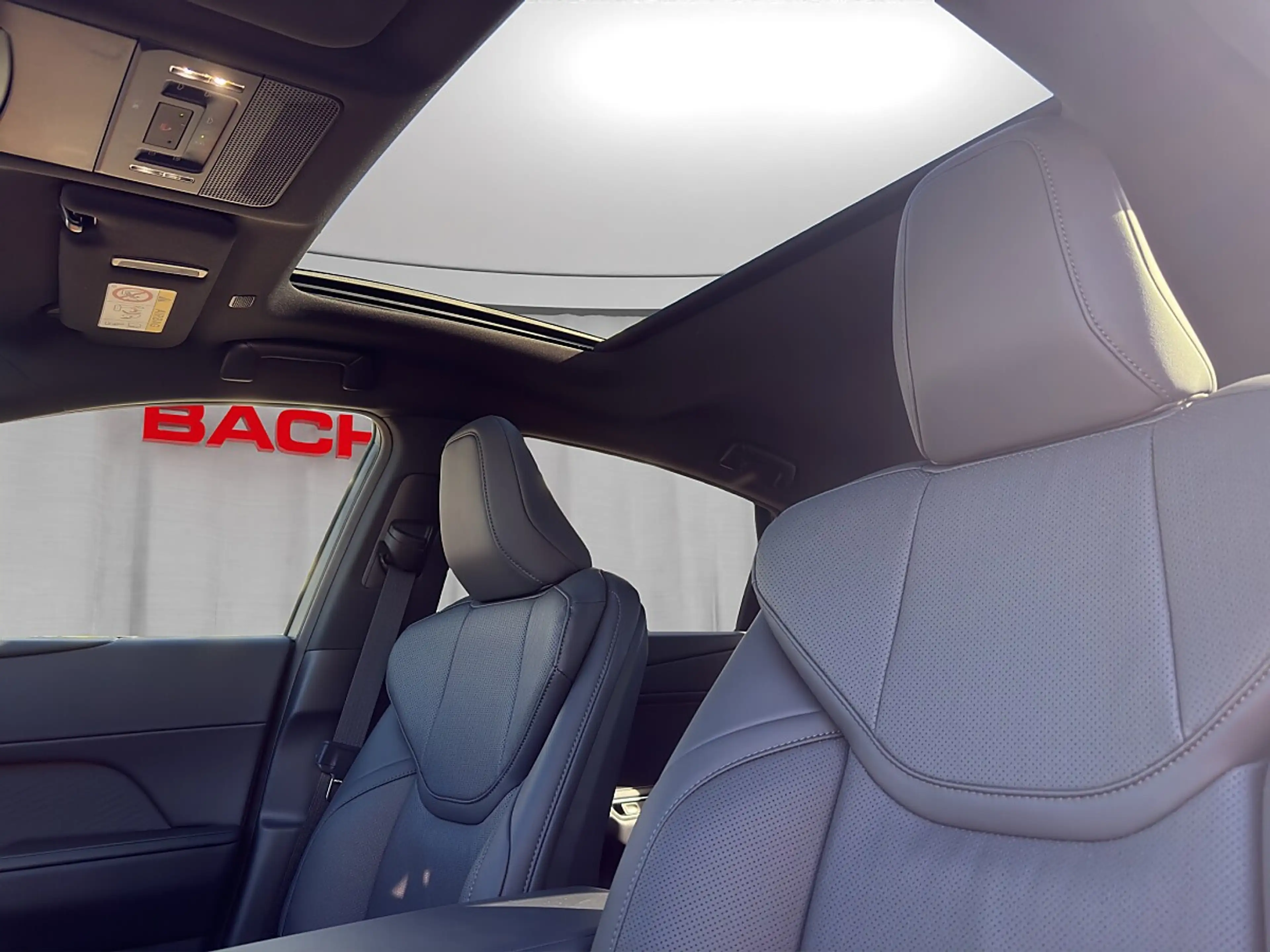 Lexus ES 300 h AWD Executive Aut. — photo 9