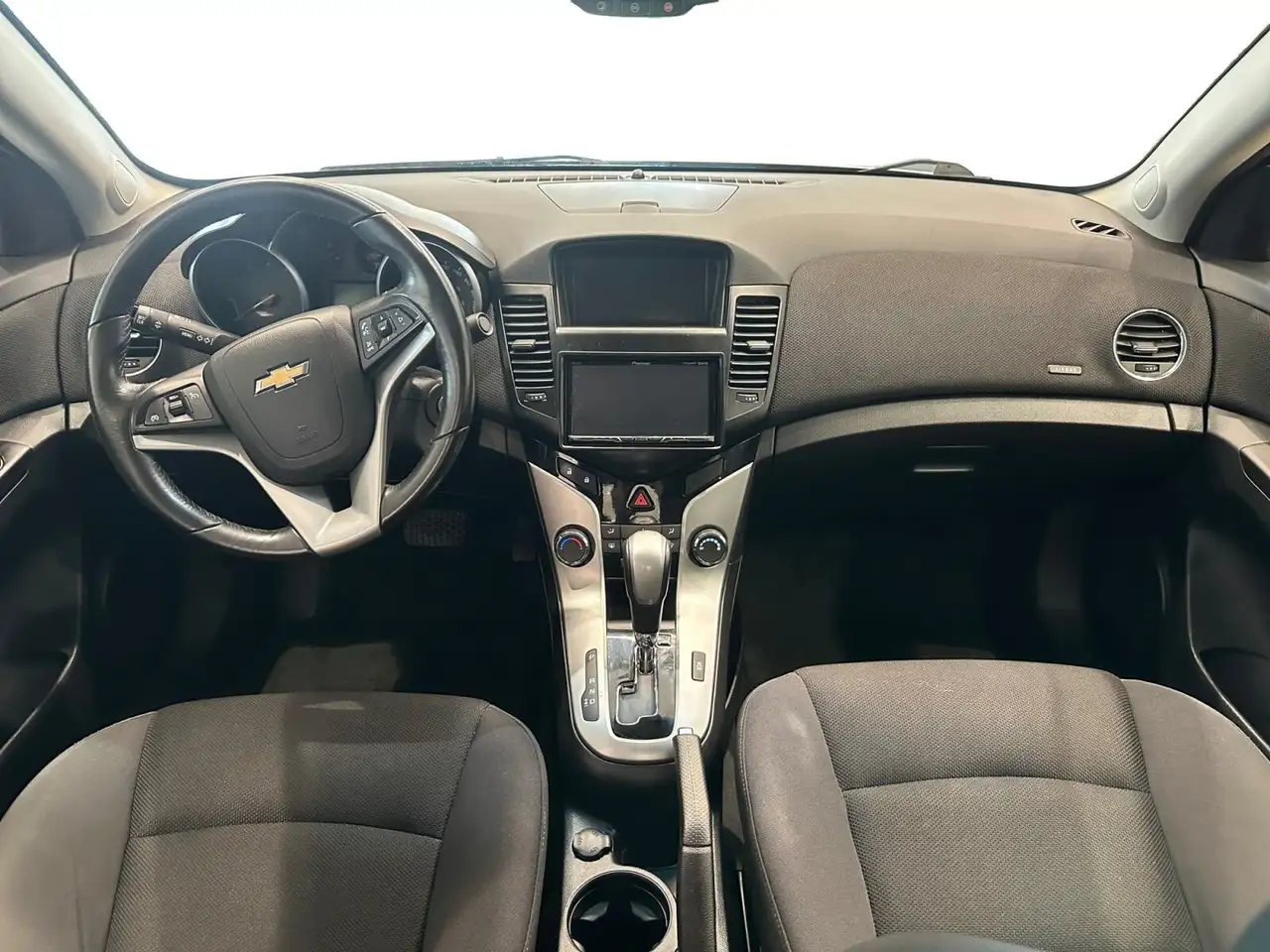 Chevrolet Cruze снимка Chevrolet Cruze
