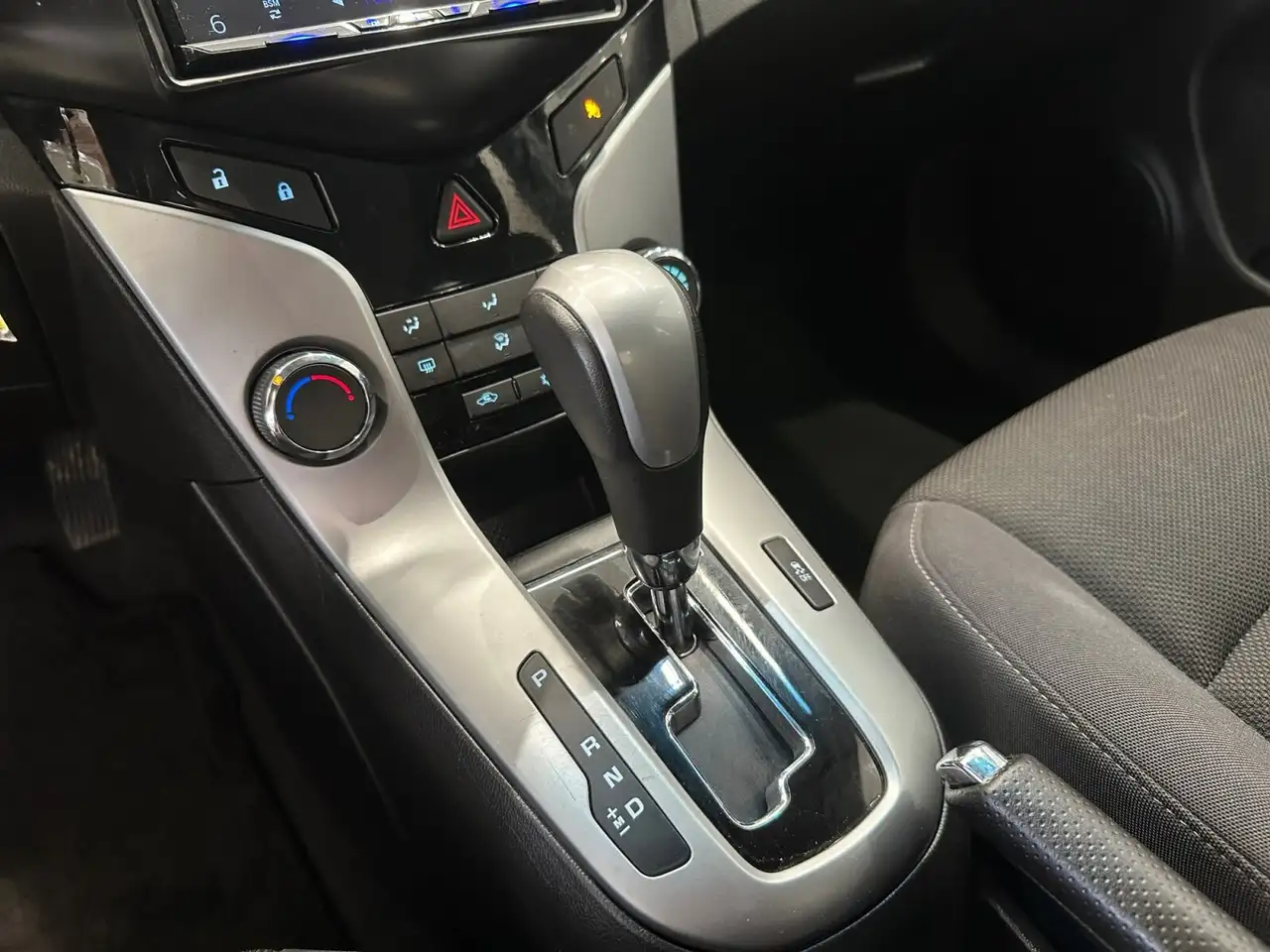 Chevrolet Cruze снимка Chevrolet Cruze