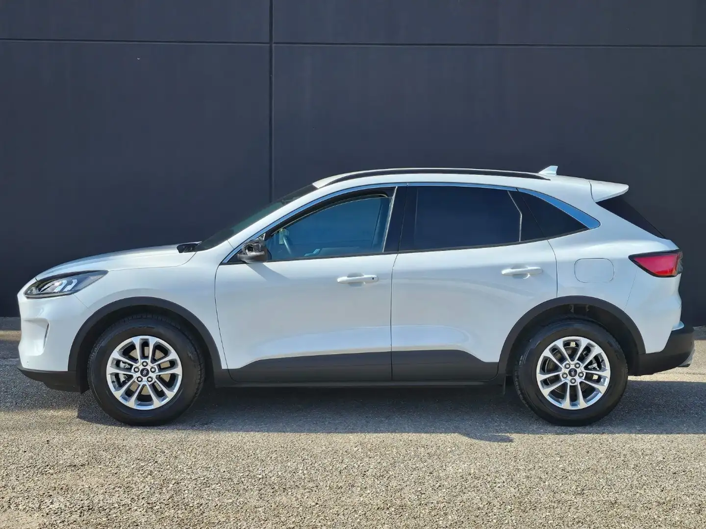 Ford Kuga 1.5 120 AT8 2WD Titanium Business telecamera Bianco - 2