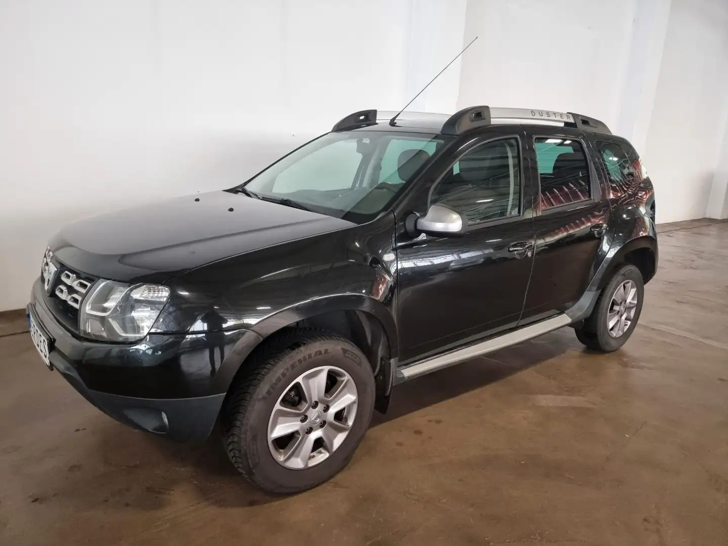 Dacia Duster Prestige 1.6 SCe 115 LPG Schwarz - 1