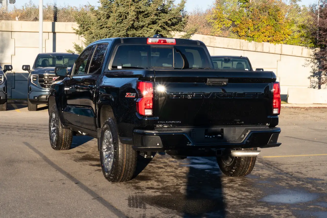 Chevrolet Colorado снимка Chevrolet Colorado