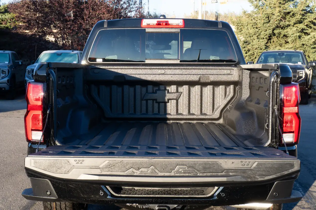 Chevrolet Colorado снимка Chevrolet Colorado